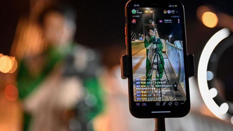 TERBUKTI! 7 Cara Gila Hasilkan Uang dari Live TikTok, Pemula Pun Bisa Auto Cuan!