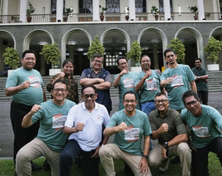 Heboh! Anies Baswedan Muncul di Reuni UGM, Netizen Geger Bahas “Ijazah Asli Semua Bah?!”